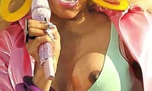 Nicki Minaj uwaishib ...